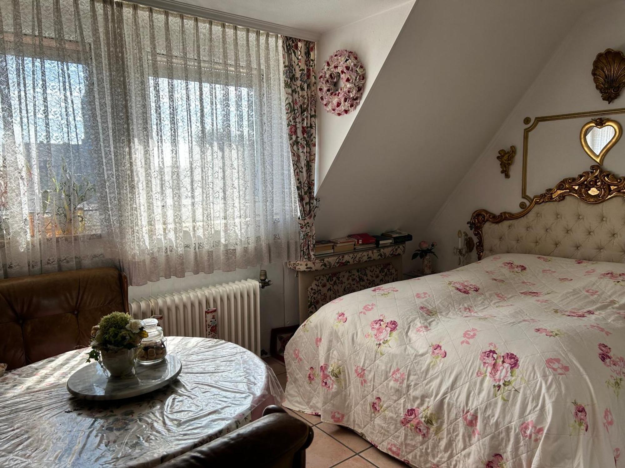 Haus Wessel Ξενοδοχείο Κολωνία Εξωτερικό φωτογραφία