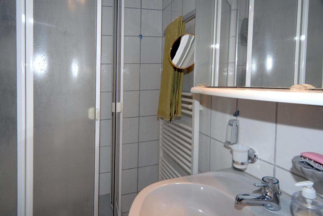 Haus Wessel Ξενοδοχείο Κολωνία Εξωτερικό φωτογραφία