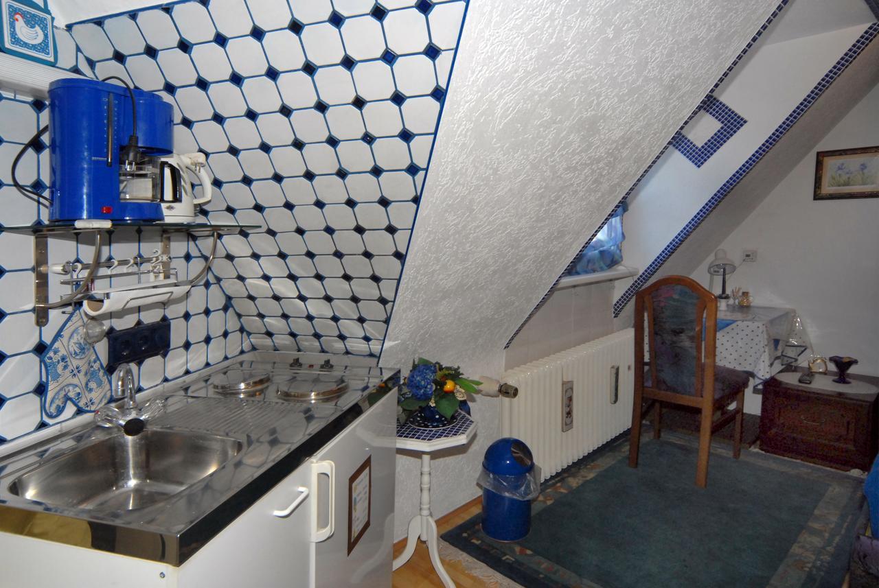 Haus Wessel Ξενοδοχείο Κολωνία Εξωτερικό φωτογραφία