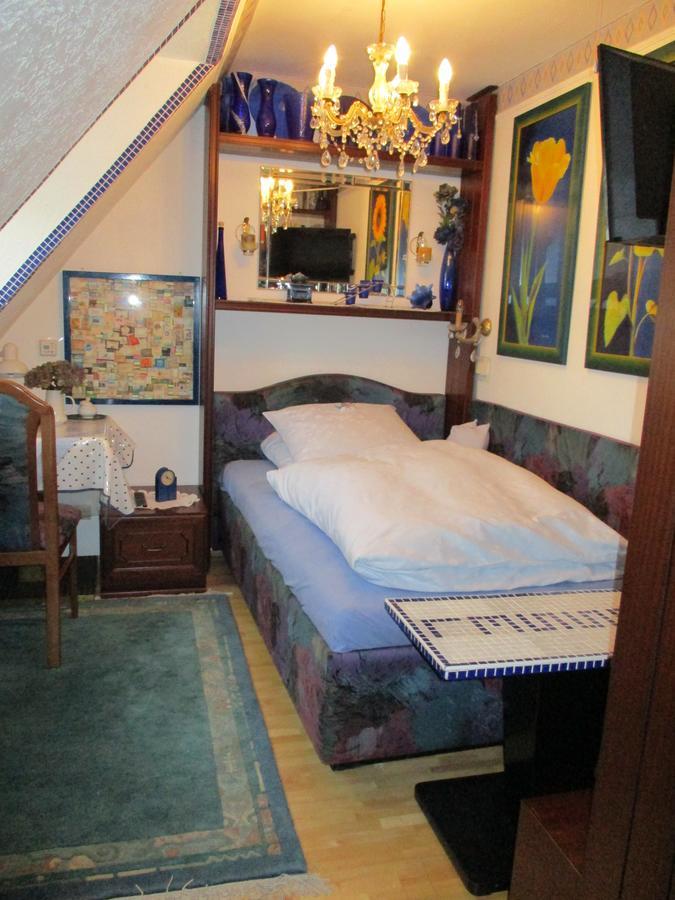 Haus Wessel Ξενοδοχείο Κολωνία Εξωτερικό φωτογραφία